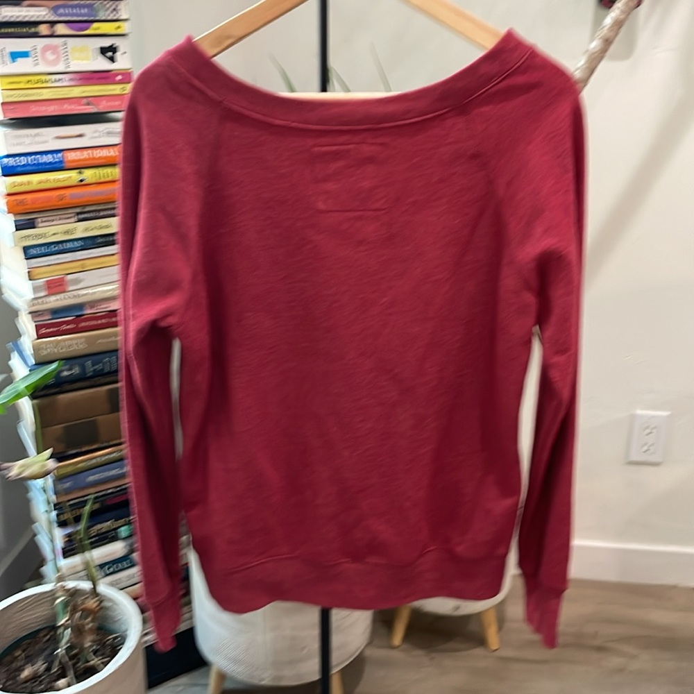 MIT red v neck sweatshirt size m - Picture 4 of 5